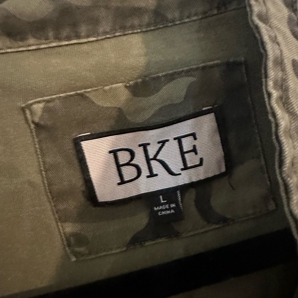 camo jacket - Picture 2 of 4